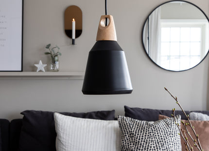 Venture Home Nao Taklampa Svart
